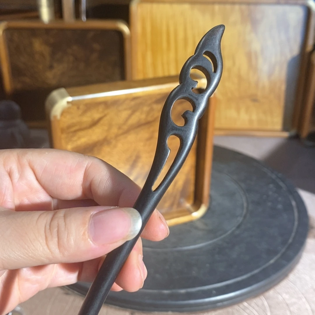 木发簪一件乌木红椿