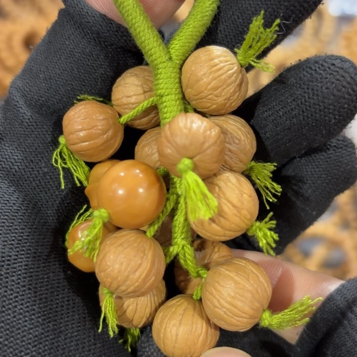 猴头核桃吊坠葡萄串猴头全品精选