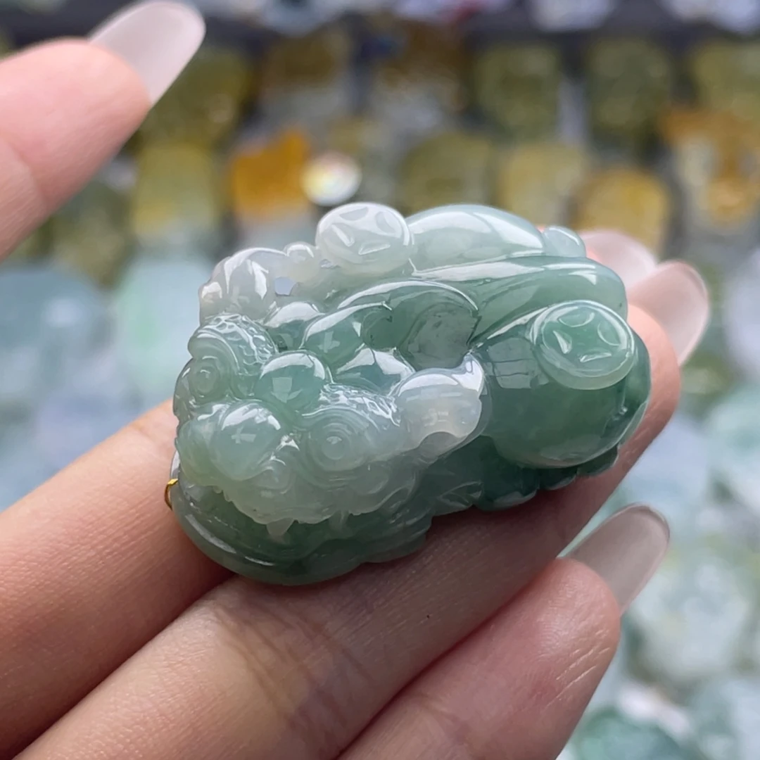 颈饰未镶嵌翡翠貔貅
