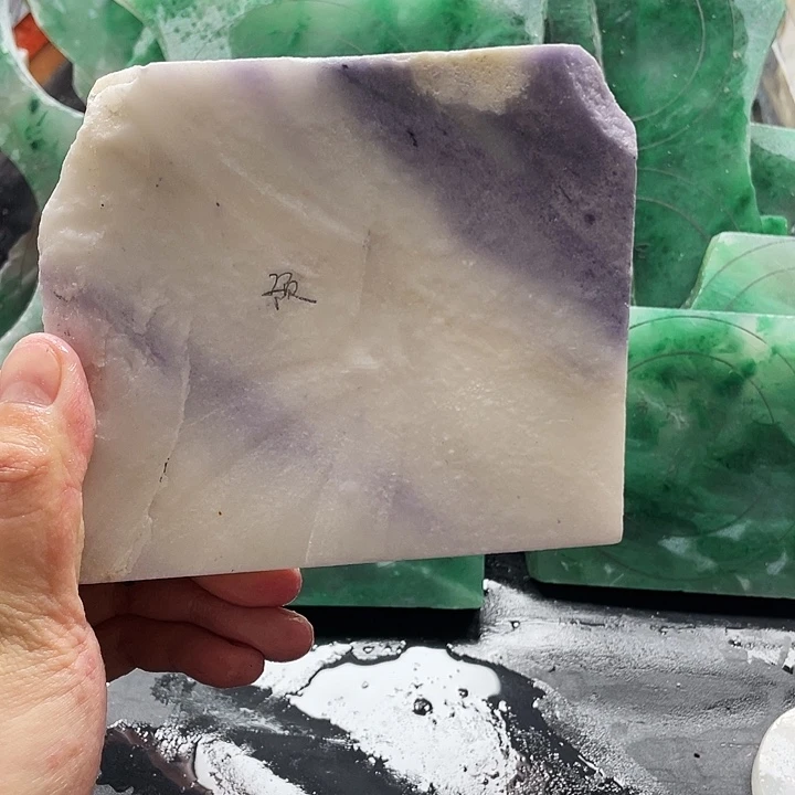 石英质玉未镶嵌手镯定制