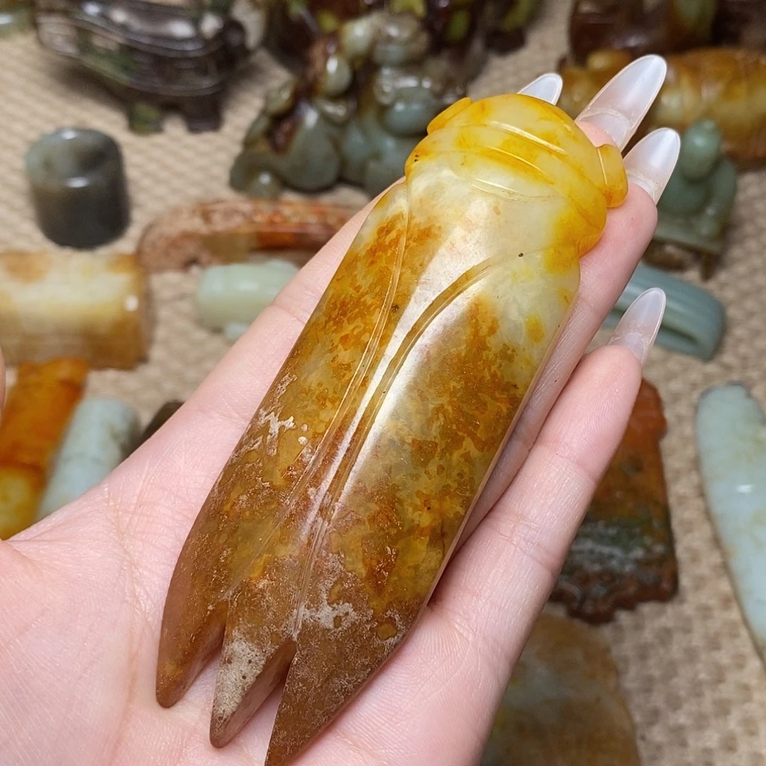 未镶嵌蛇纹石玉颈饰