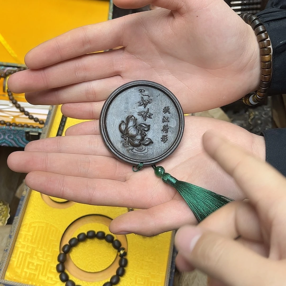 大叶紫檀（黑酸枝木类）