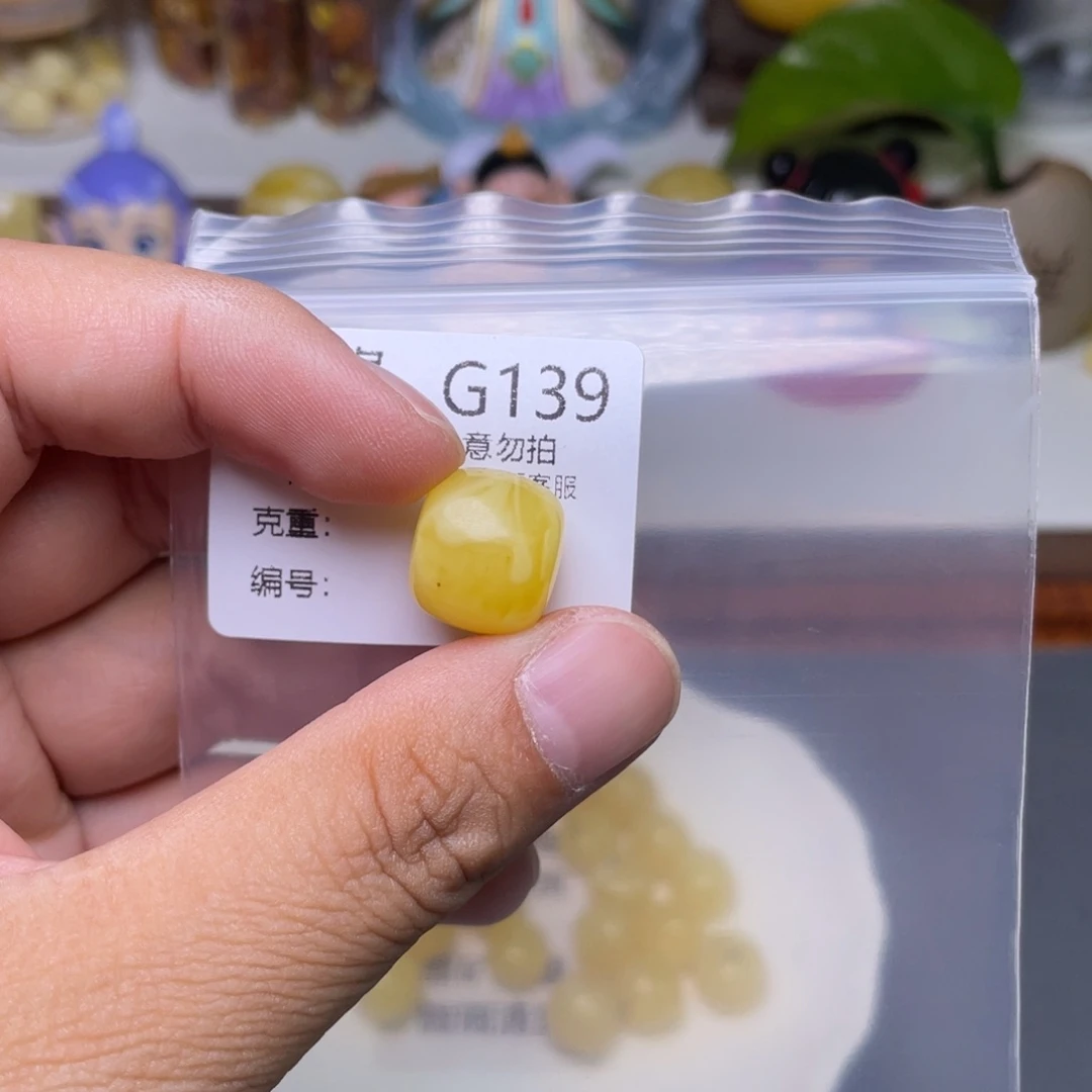 琥珀未镶嵌珠宝奇石