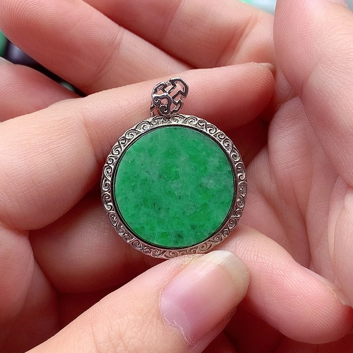 翡翠银S925镶嵌颈饰翡翠