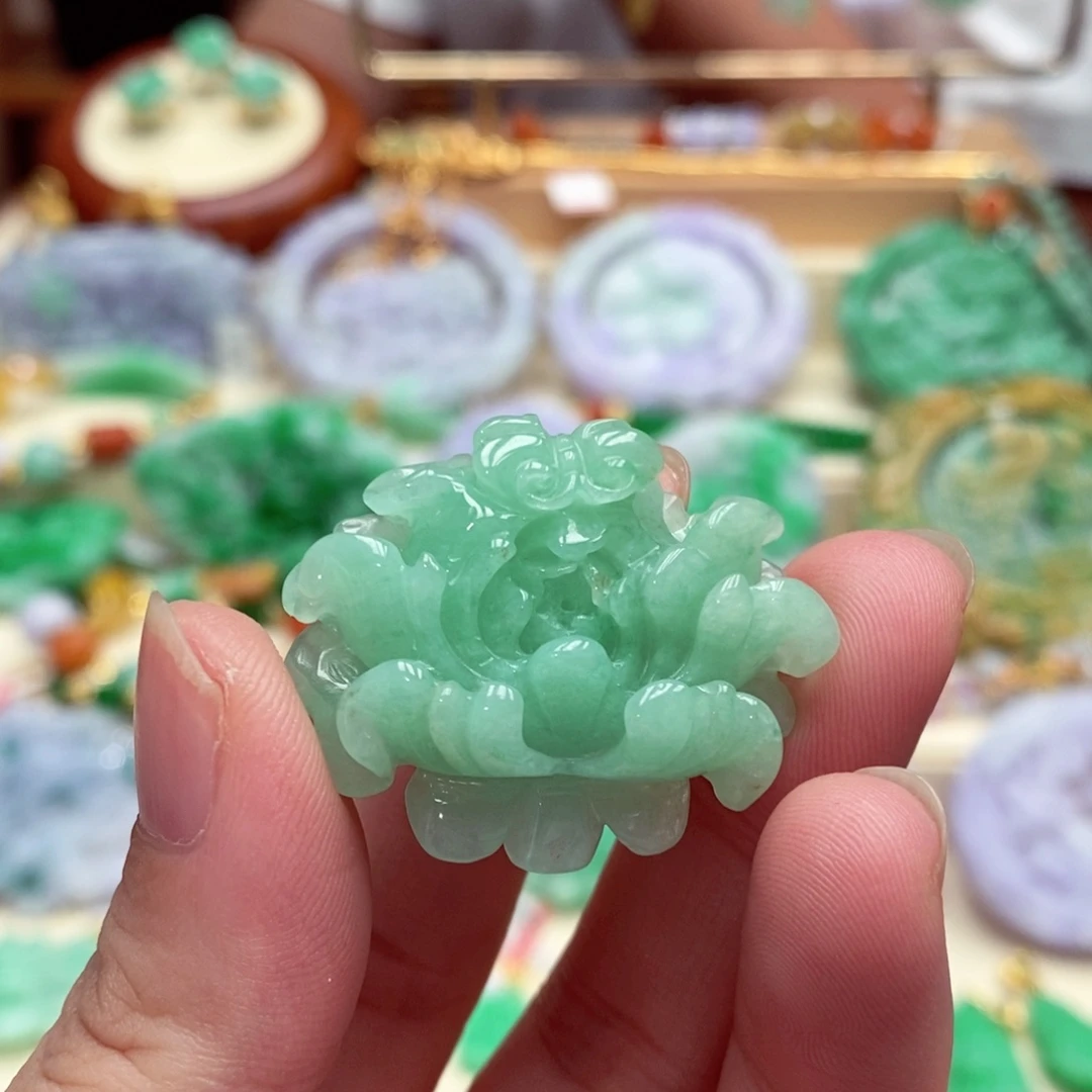 颈饰未镶嵌翡翠格*翡翠吊坠