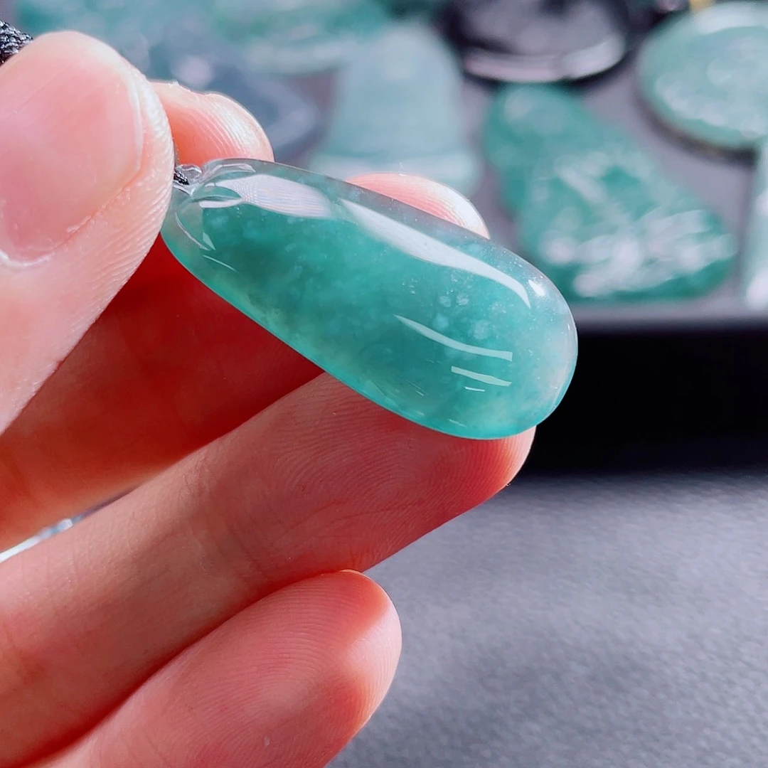 翡翠颈饰未镶嵌808088888