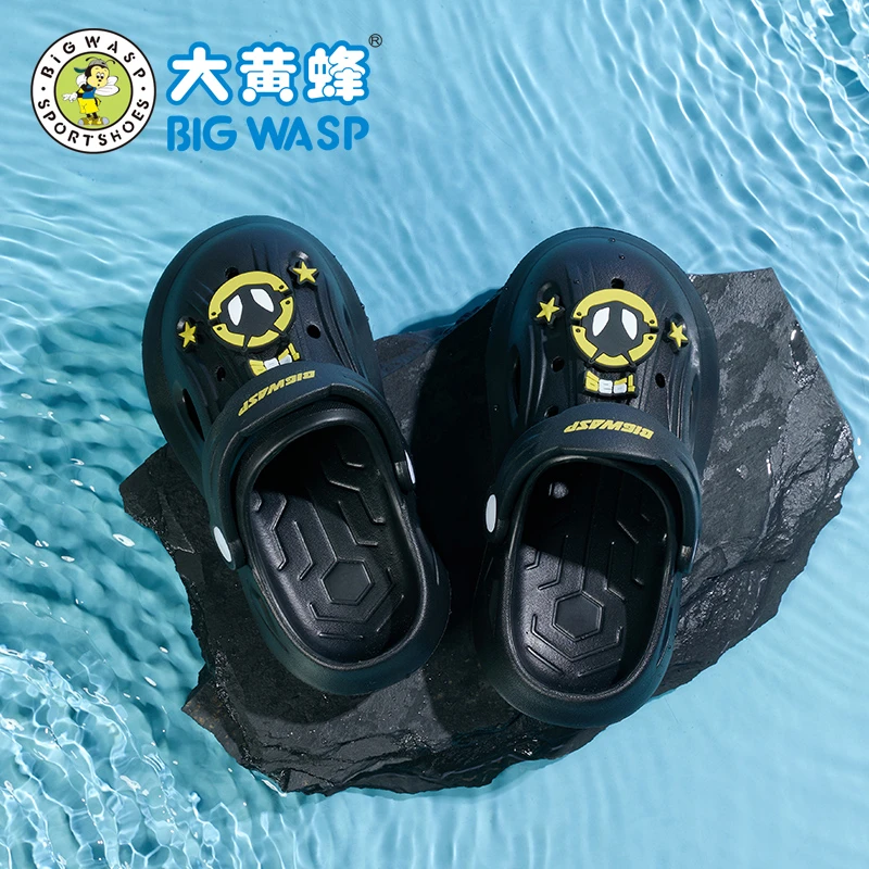 大黄蜂男童洞洞鞋2024夏季新款儿童透气凉拖鞋男孩防滑透气沙滩鞋