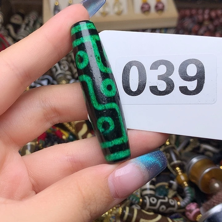 玛瑙/玉髓发一条未镶嵌