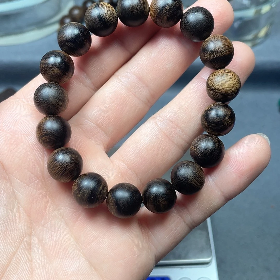 沉香手串白棋瘤疤