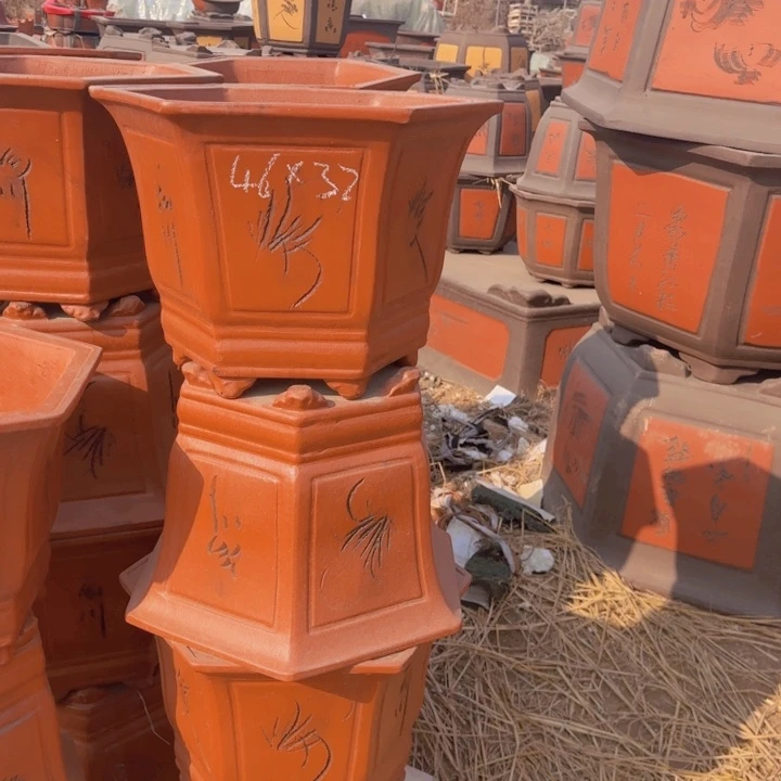 红陶口径46高32…………………………