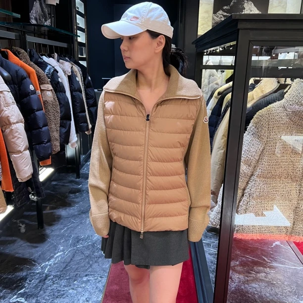 未使用 MONCLER 蒙口女士棕色翻领开衫外套 针织开衫