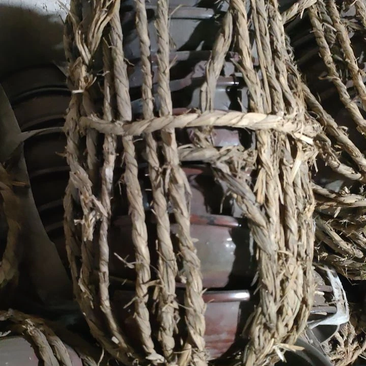 摆件盘子碗茶壶啥都有