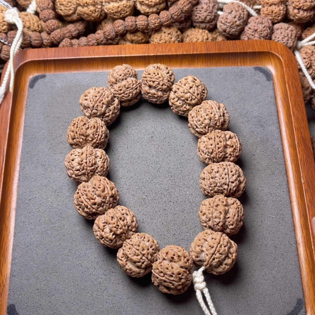 菩提籽类2号金刚菩提双龙梅花23+