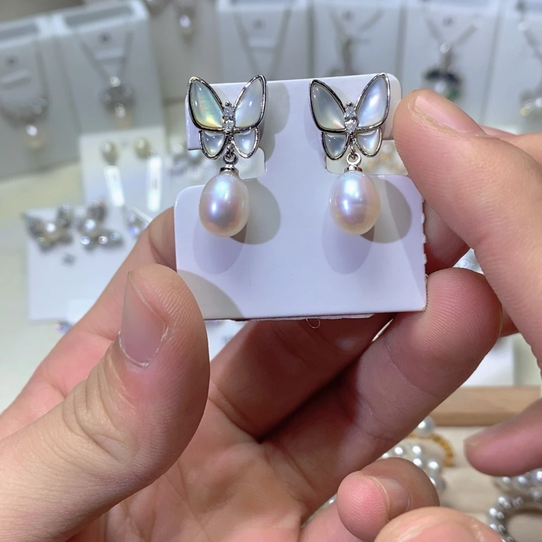 淡水珍珠银S925镶嵌耳坠