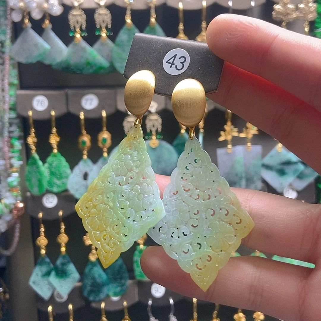 翡翠未镶嵌耳饰翡翠