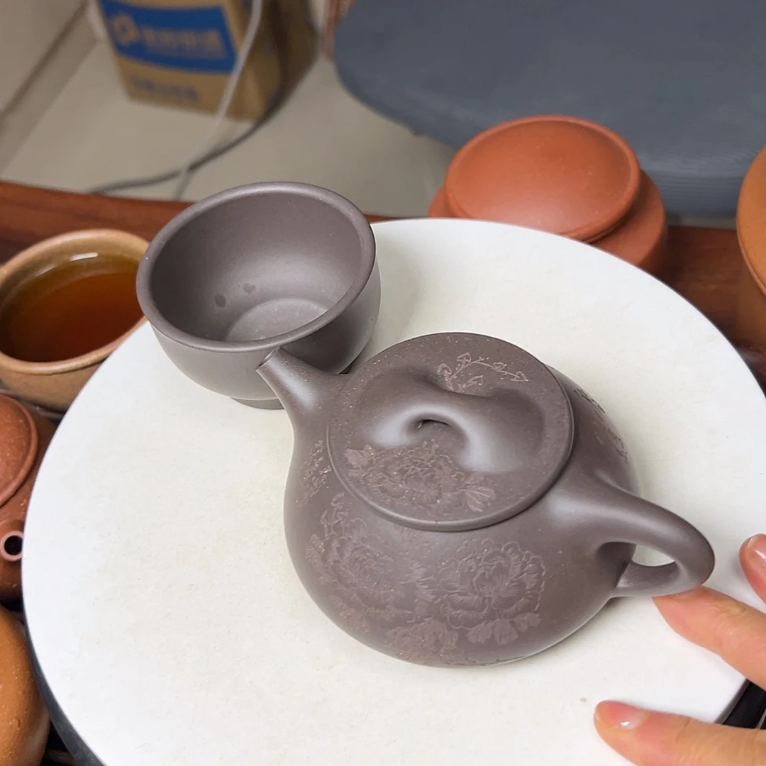 紫泥茶壶紫砂壶等传统