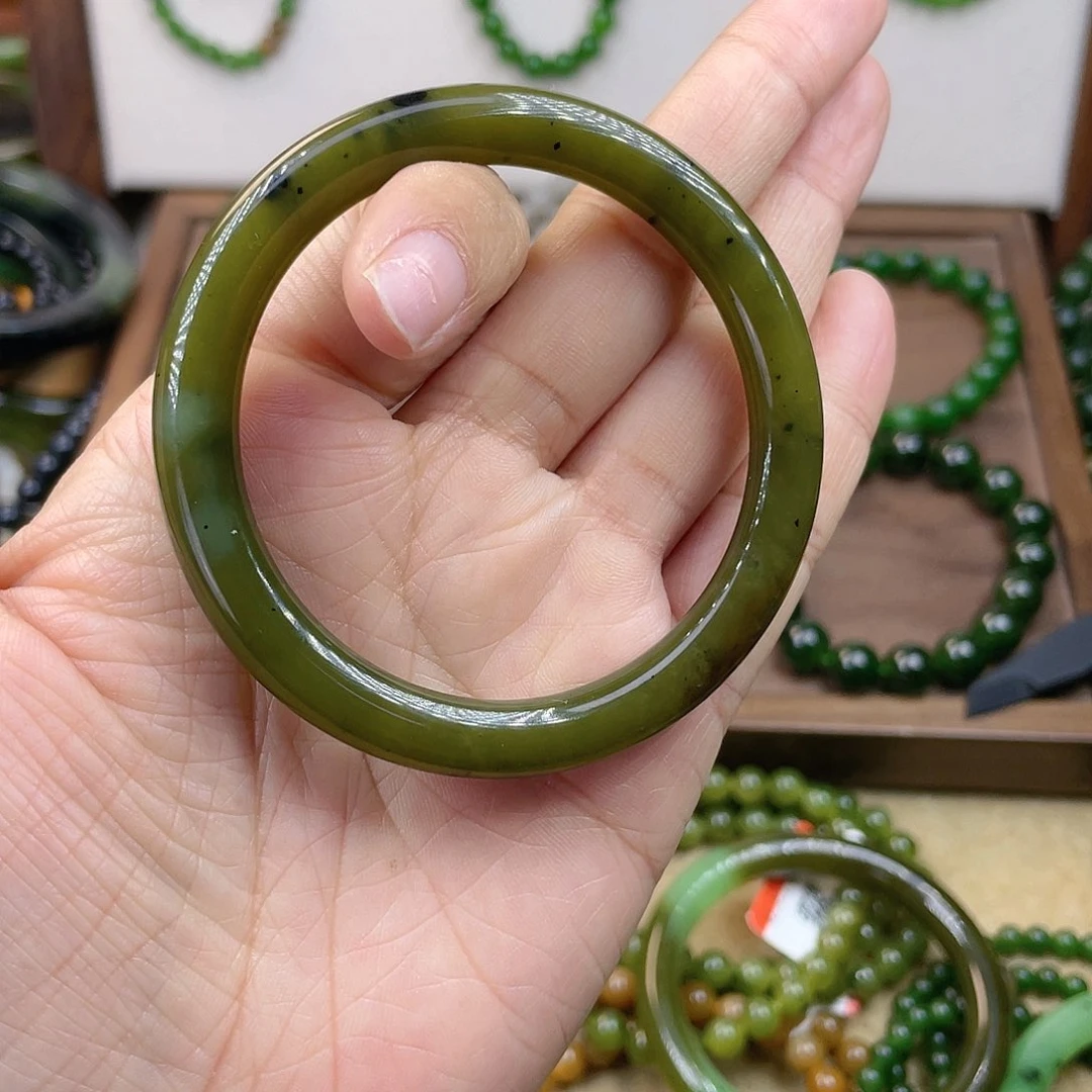 未镶嵌手镯和田玉55