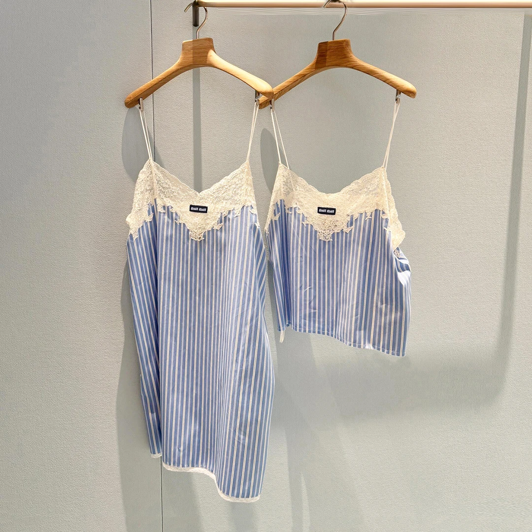 高端女装25夏季千金风蕾丝条纹吊带背心上衣+连衣裙套装HT3839