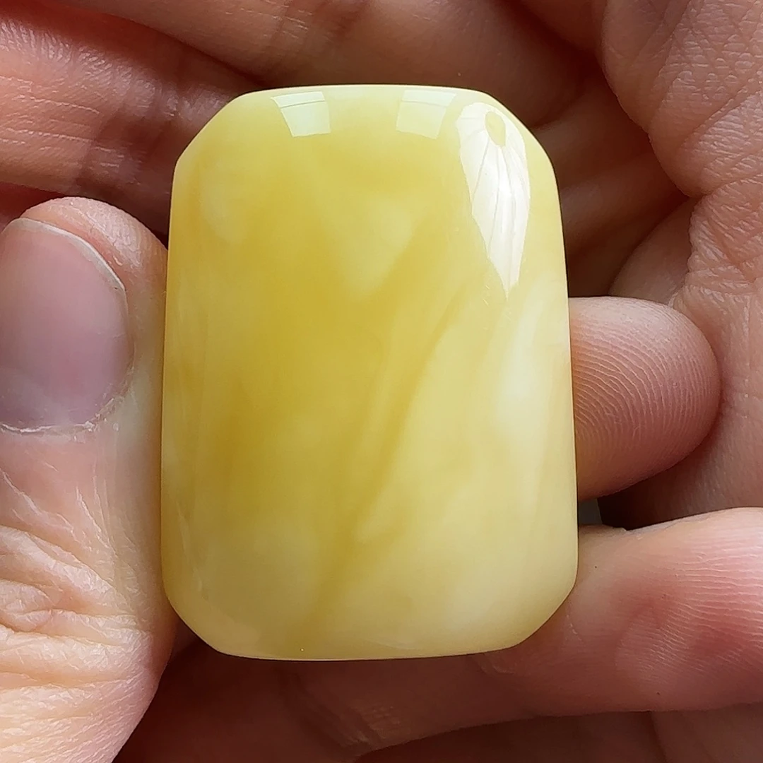 蜜蜡未镶嵌珠宝奇石