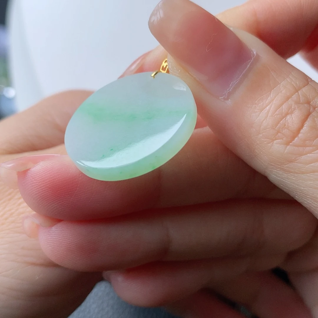 【闪购商品】翡翠18K金镶嵌吊坠(赠链)