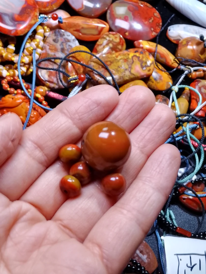 天然战国红玛瑙圆珠