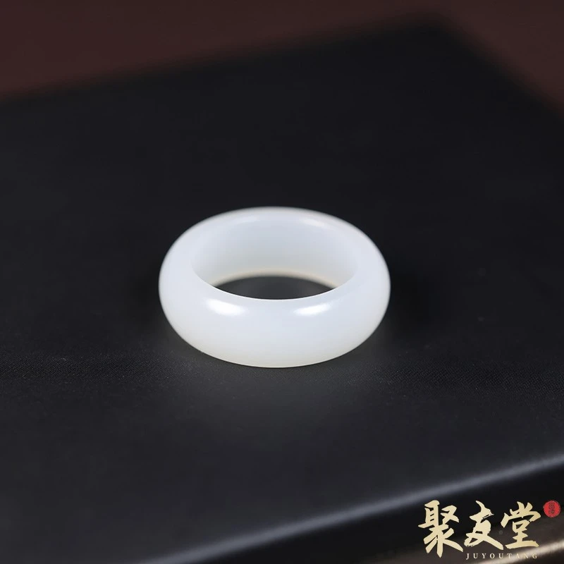 聚友堂王伟玉雕15.9内径11号新疆和田玉籽料白玉戒指素面指环665
