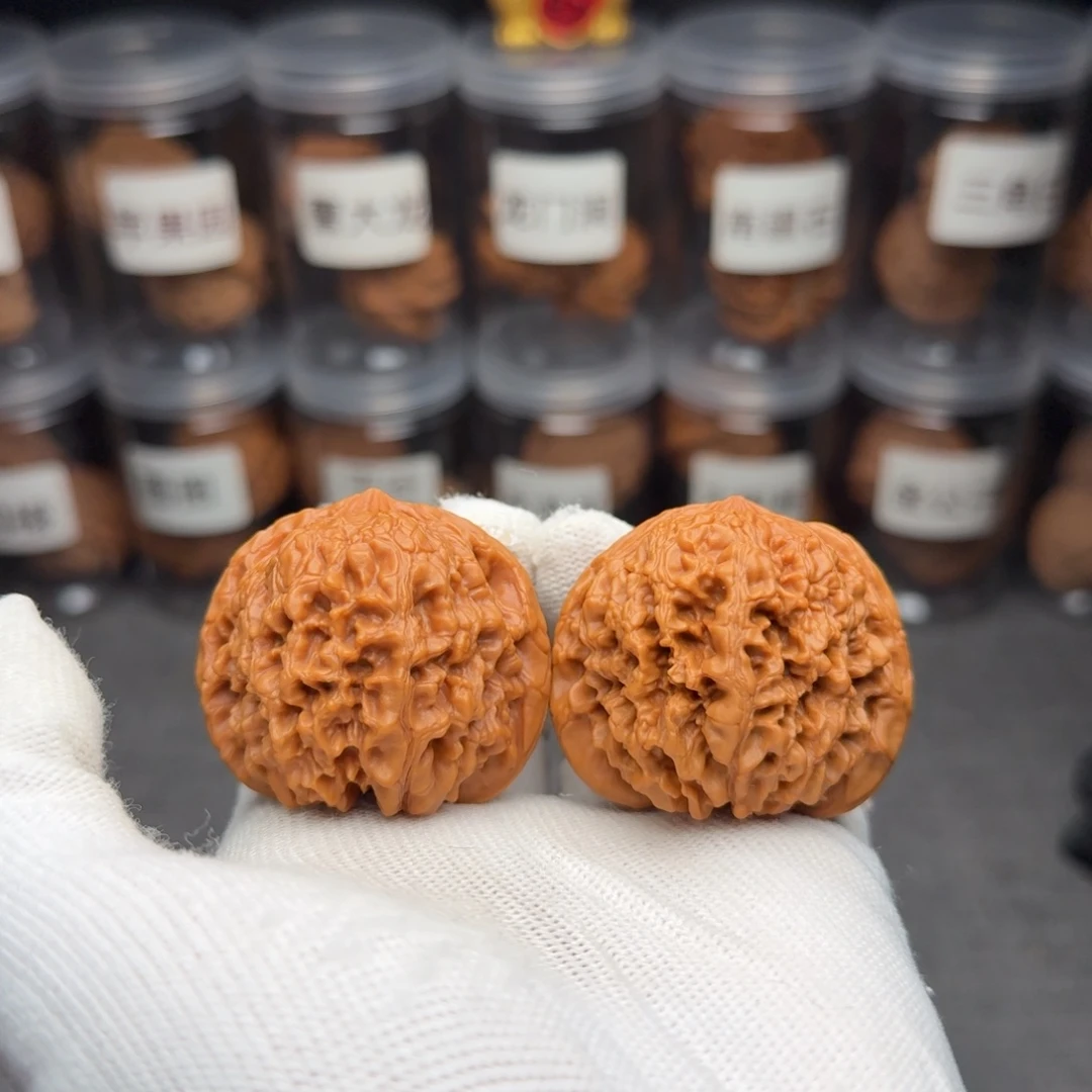 嗷***呜文玩核桃把件和尚头