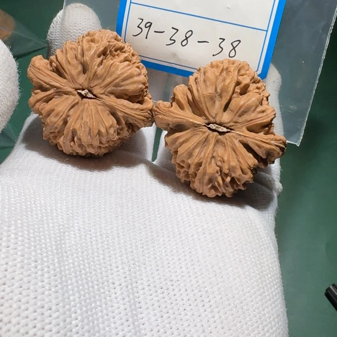 吊坠文玩核桃26号万字