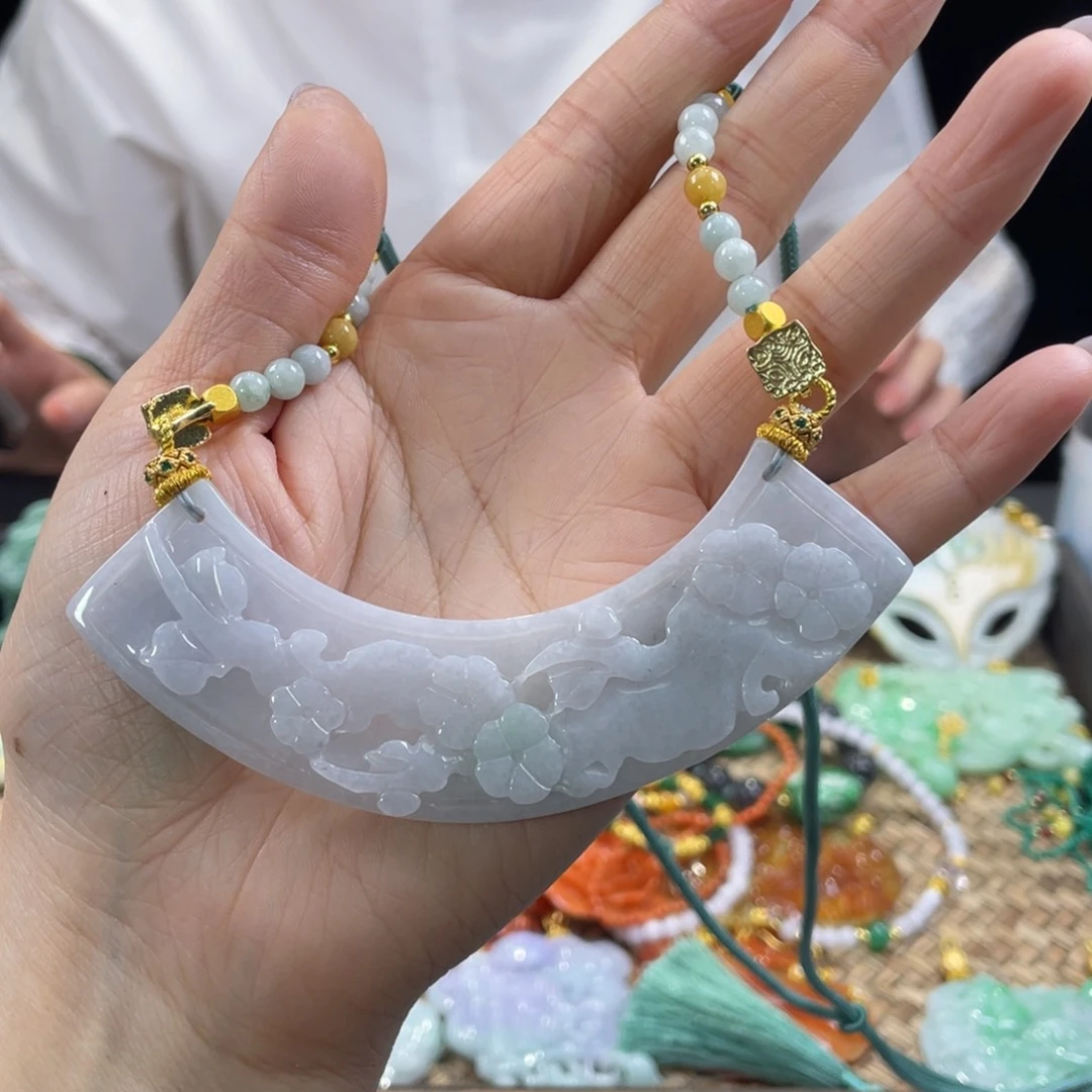 翡翠颈饰未镶嵌代编织