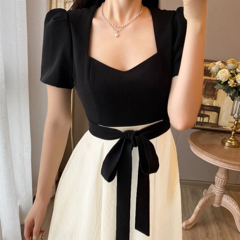 法式赫本风高级感收腰清新连衣裙子夏季大码假两件撞色遮肚长裙子