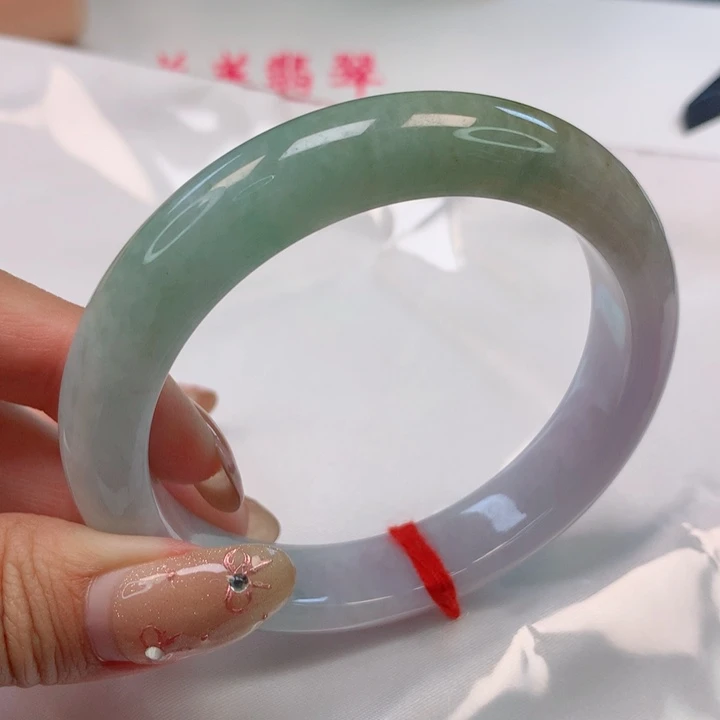 翡翠手镯未镶嵌57圈