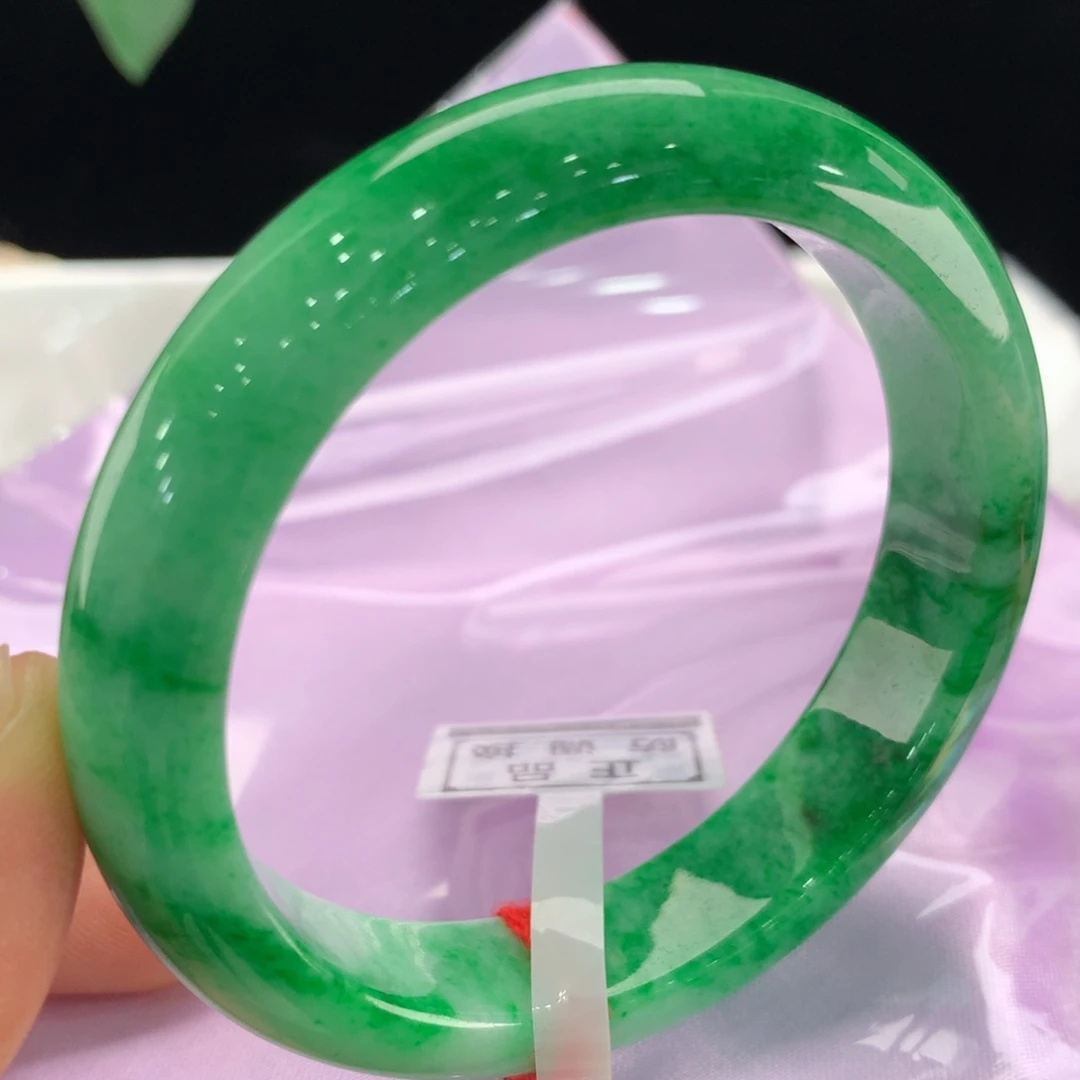 翡翠手镯未镶嵌111-1231