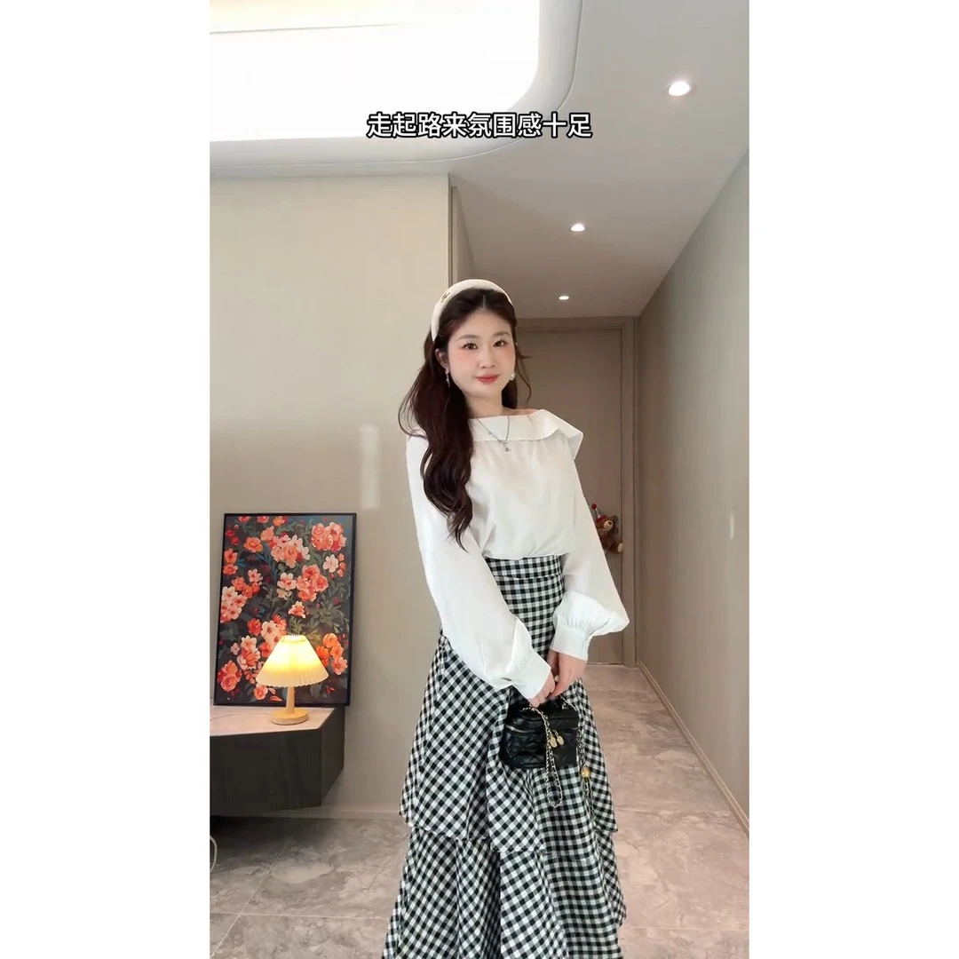 秋季斜肩两穿设计感衬衫~黑白格纹不规则花边半裙套装小香风气质