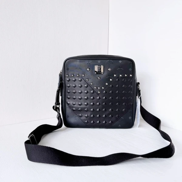 95新/MCM/妃鱼/手提包/市场价15000/250303LT0016