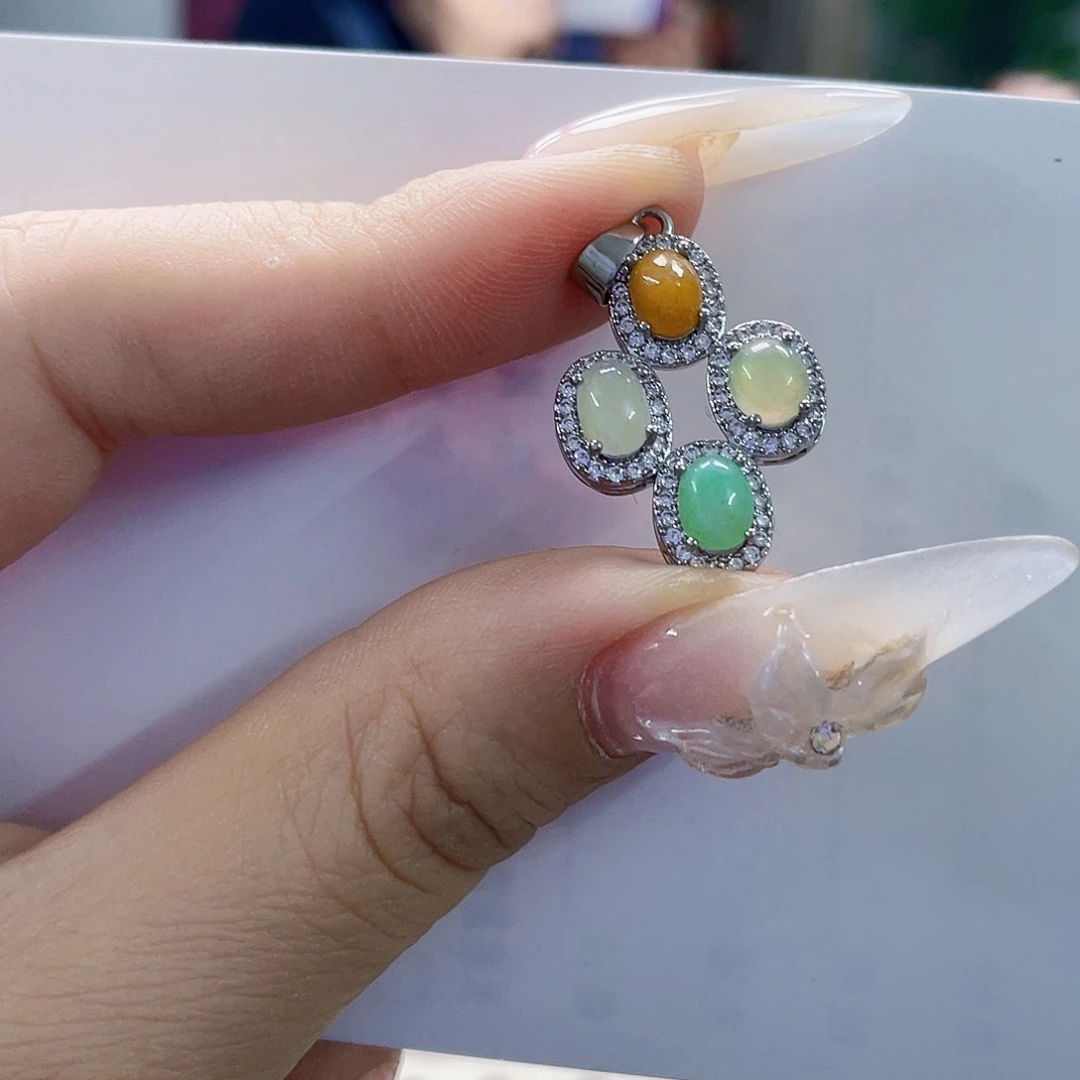 翡翠未镶嵌颈饰天然翡翠Ａ货