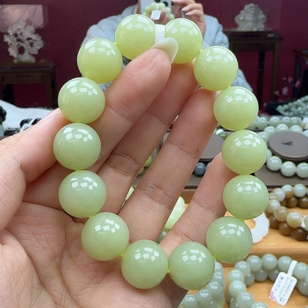 和田玉未镶嵌手串