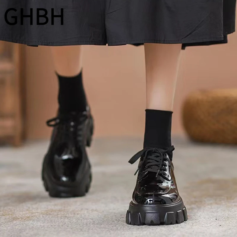 刘雯同款松糕厚底小皮鞋女2024春秋新款内亮皮乐福鞋百搭单鞋