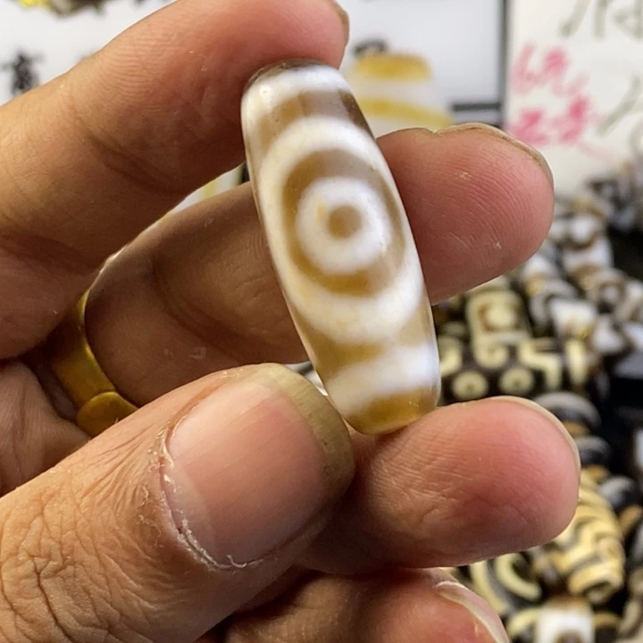 只买单纯的吊坠，没带链子，属的性质。
