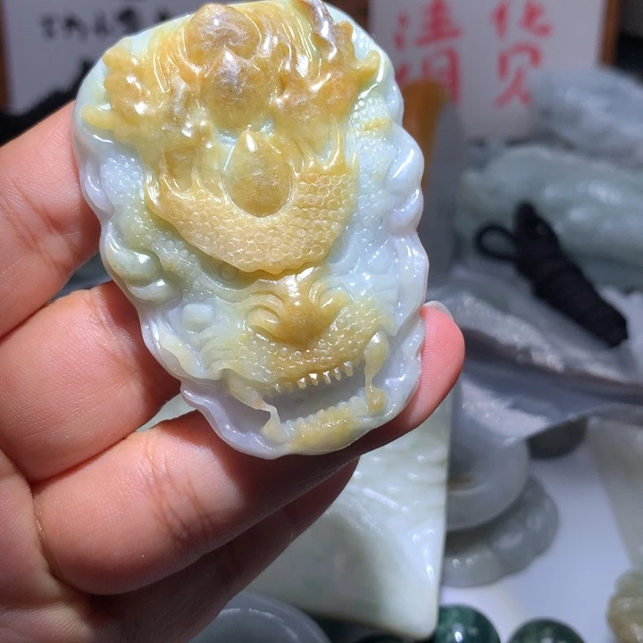 翡翠未镶嵌颈饰保真天然A货翡翠