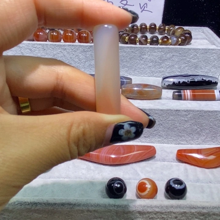 玛瑙/玉髓未镶嵌颈饰