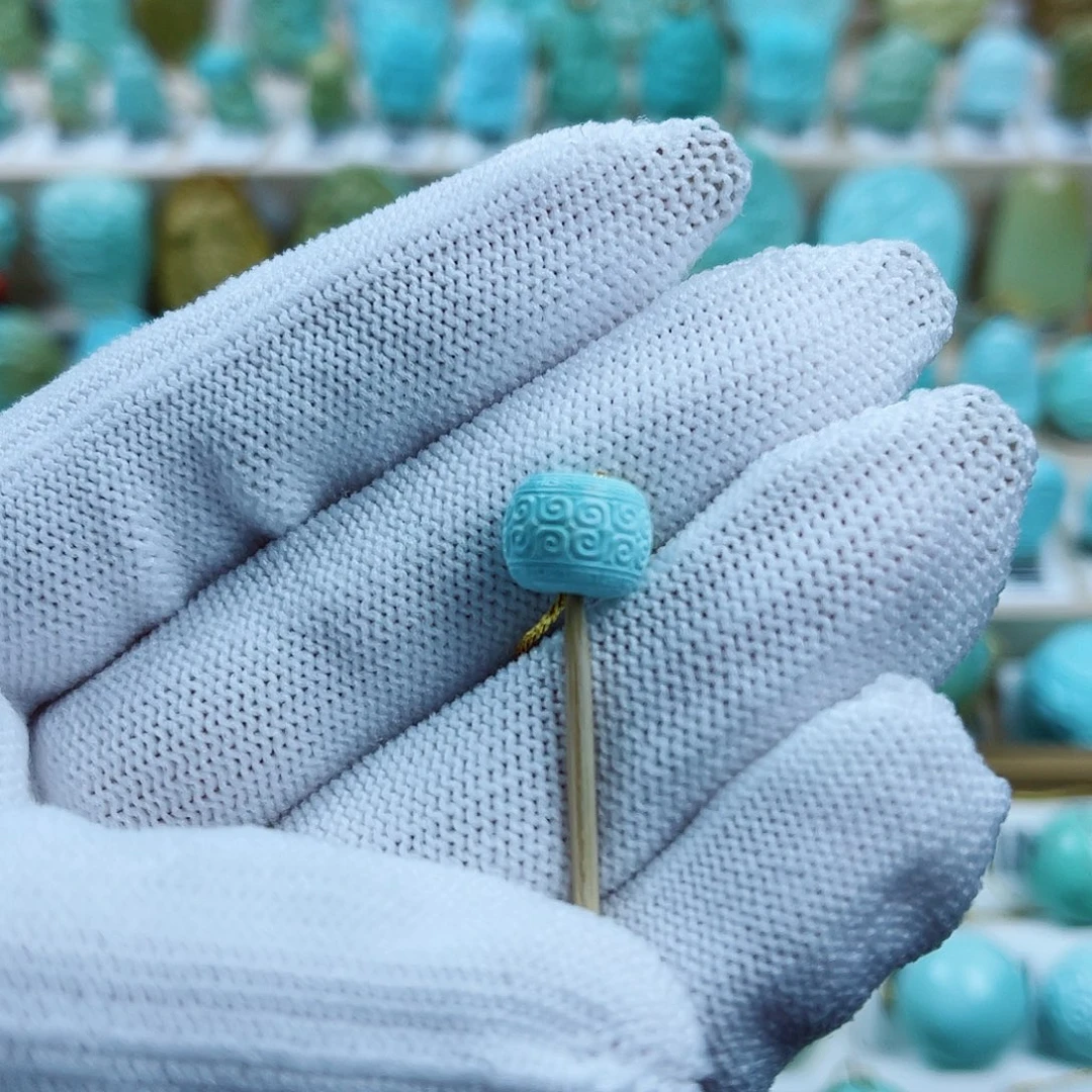 绿松石未镶嵌珠宝奇石10