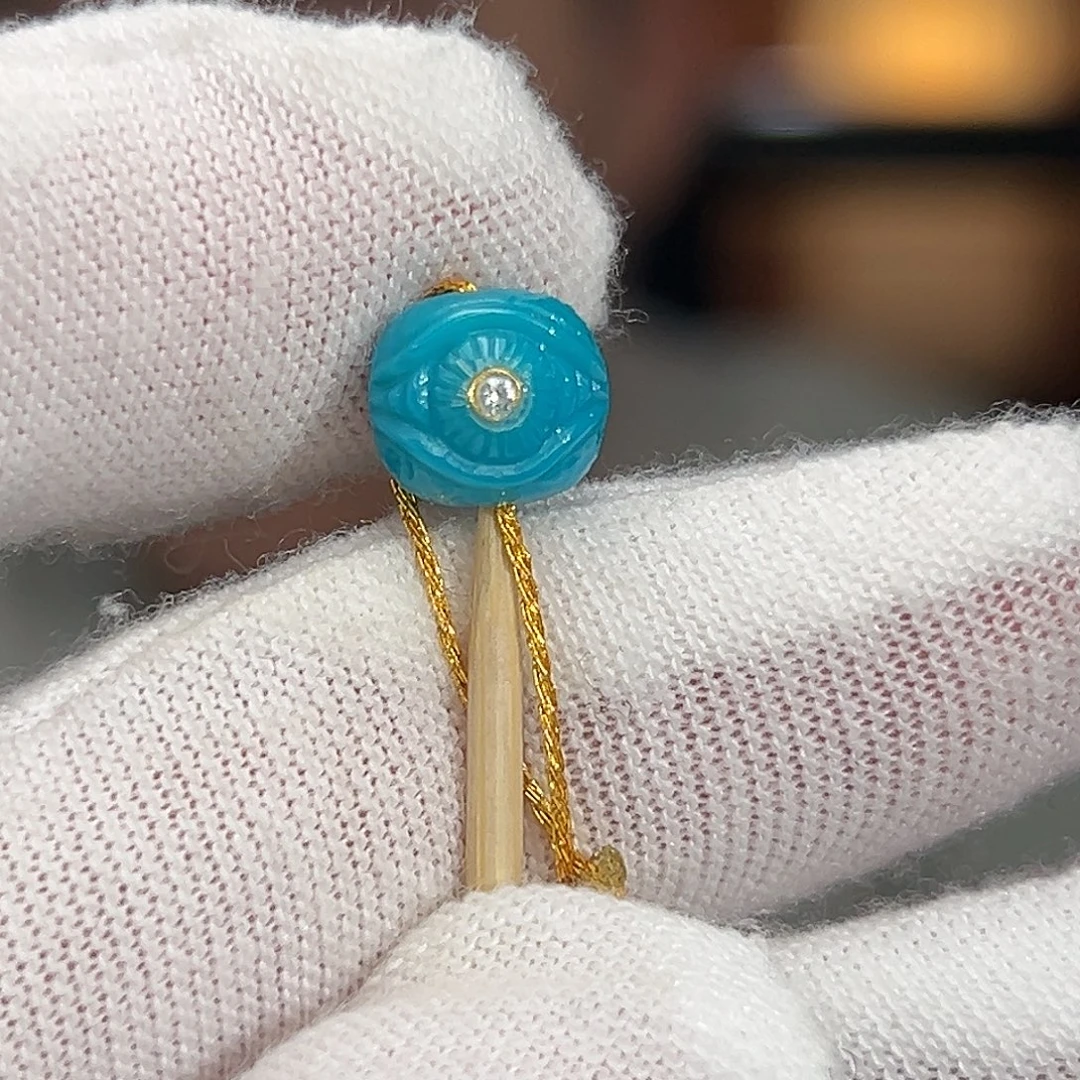 绿松石未镶嵌珠宝奇石