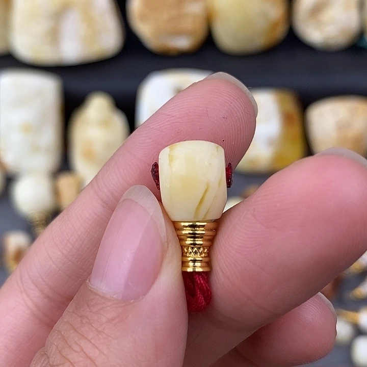 琥珀未镶嵌裸石9三通