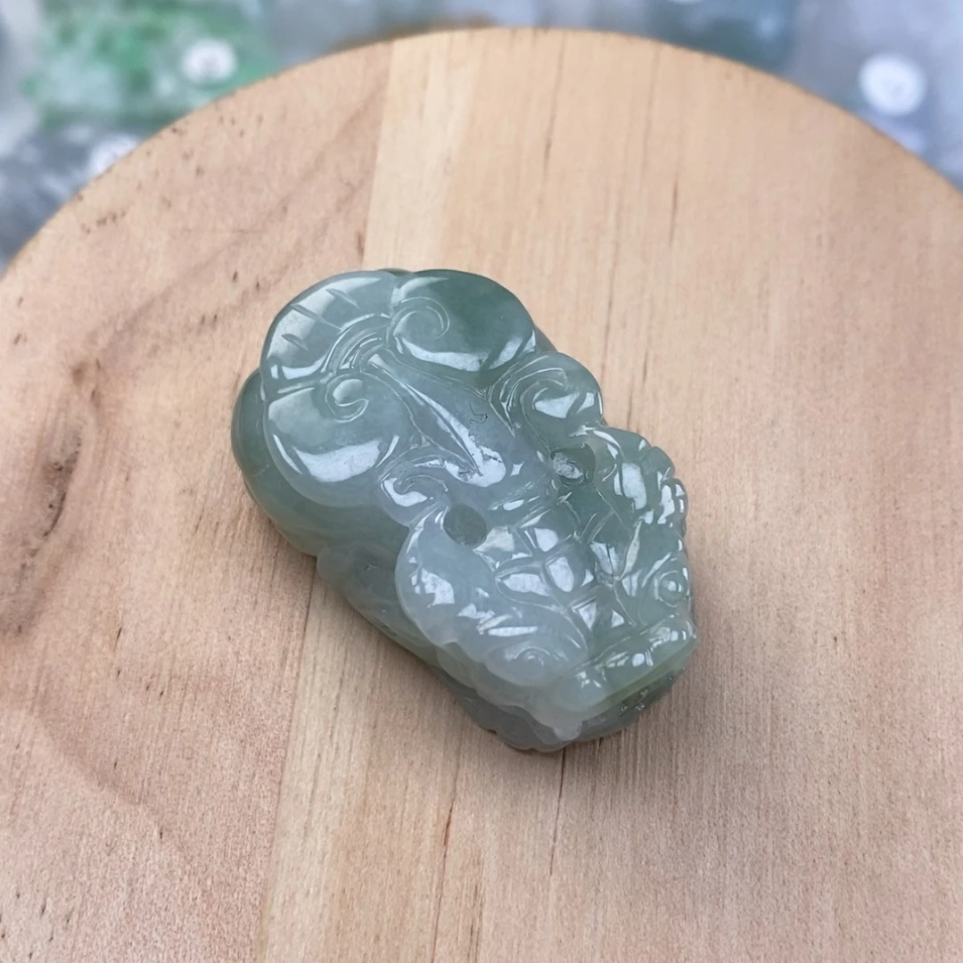 翡翠未镶嵌颈饰多人口含珠如意貔貅吊坠