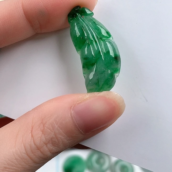 颈饰18K金镶嵌翡翠7633676788