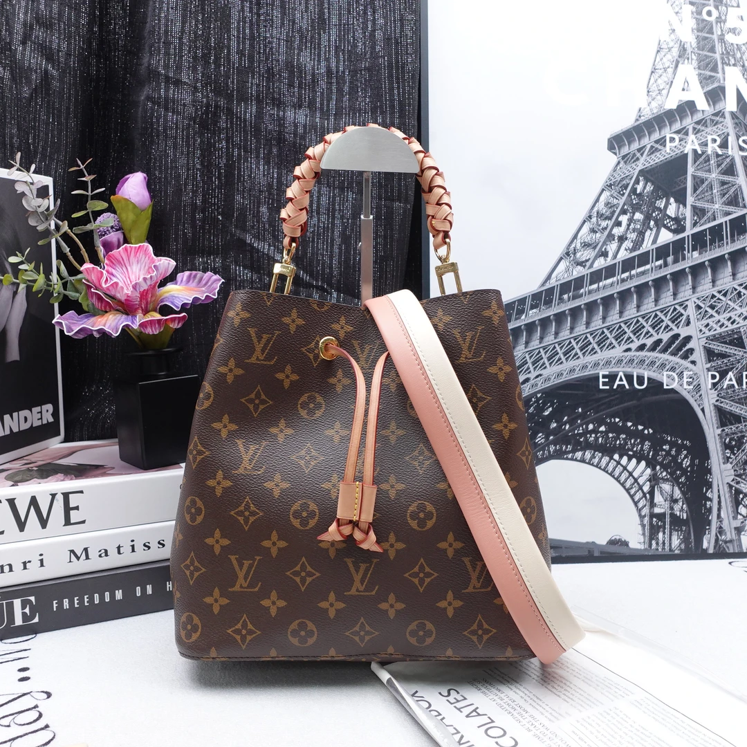 95新 LouisVuitton/路易威登 单肩包/t20167192