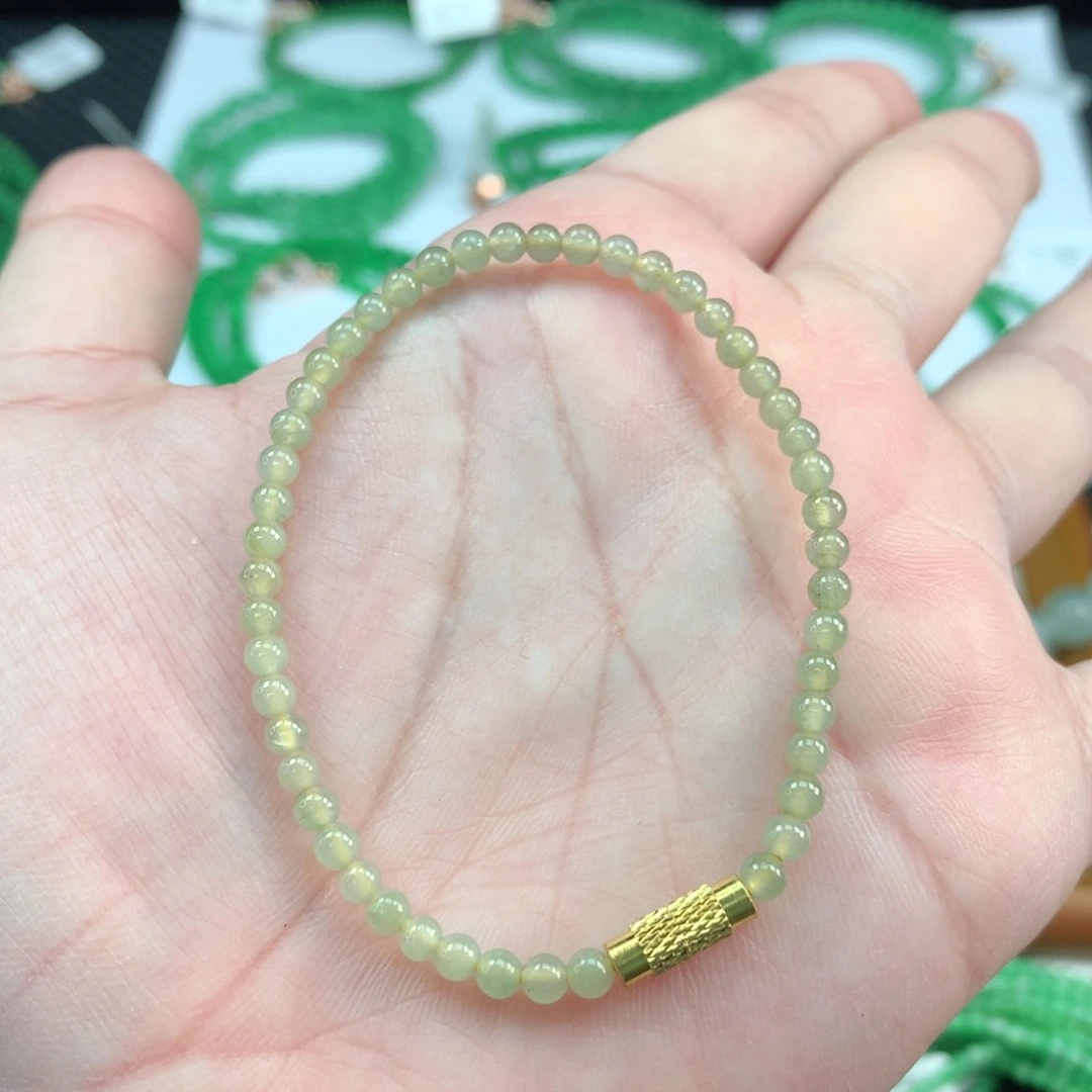 翡翠手链未镶嵌翡翠
