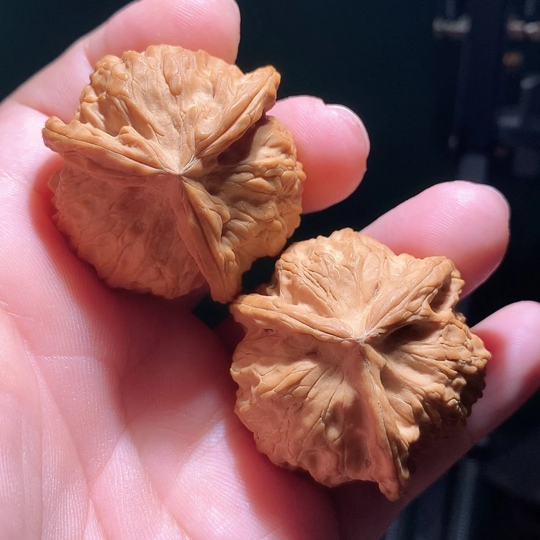 文玩核桃把件41老款狮子头三棱全品