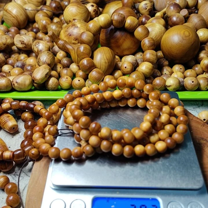 Z***語太行崖柏手工艺品