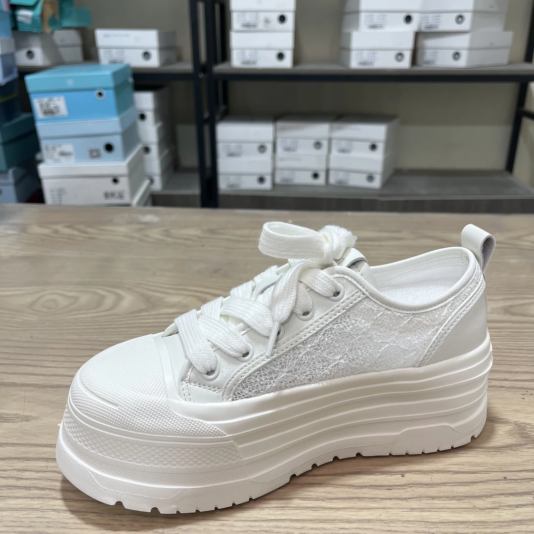 【欧洲站轻奢尾单】33088夏款蕾丝网厚底轻便洋气显脚小板鞋小白鞋